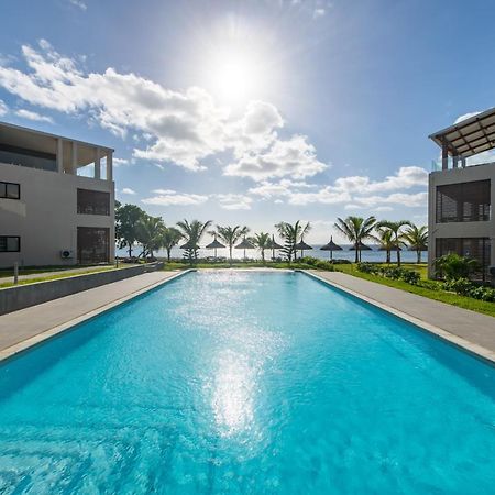 Pierre Bleue Beachfront Villa Flic-en-Flacq Dış mekan fotoğraf