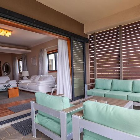 Pierre Bleue Beachfront Villa Flic-en-Flacq Dış mekan fotoğraf