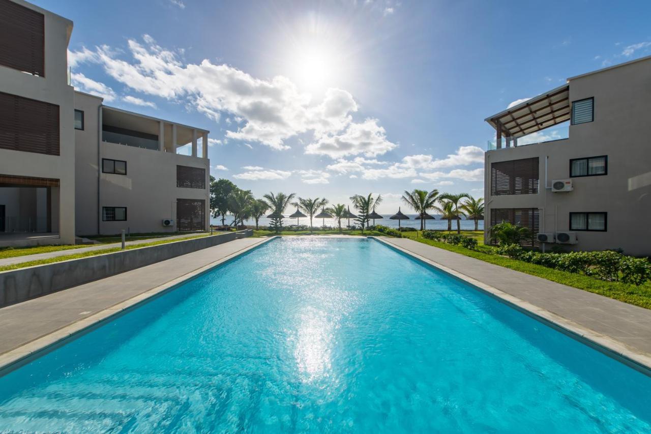Pierre Bleue Beachfront Villa Flic-en-Flacq Dış mekan fotoğraf