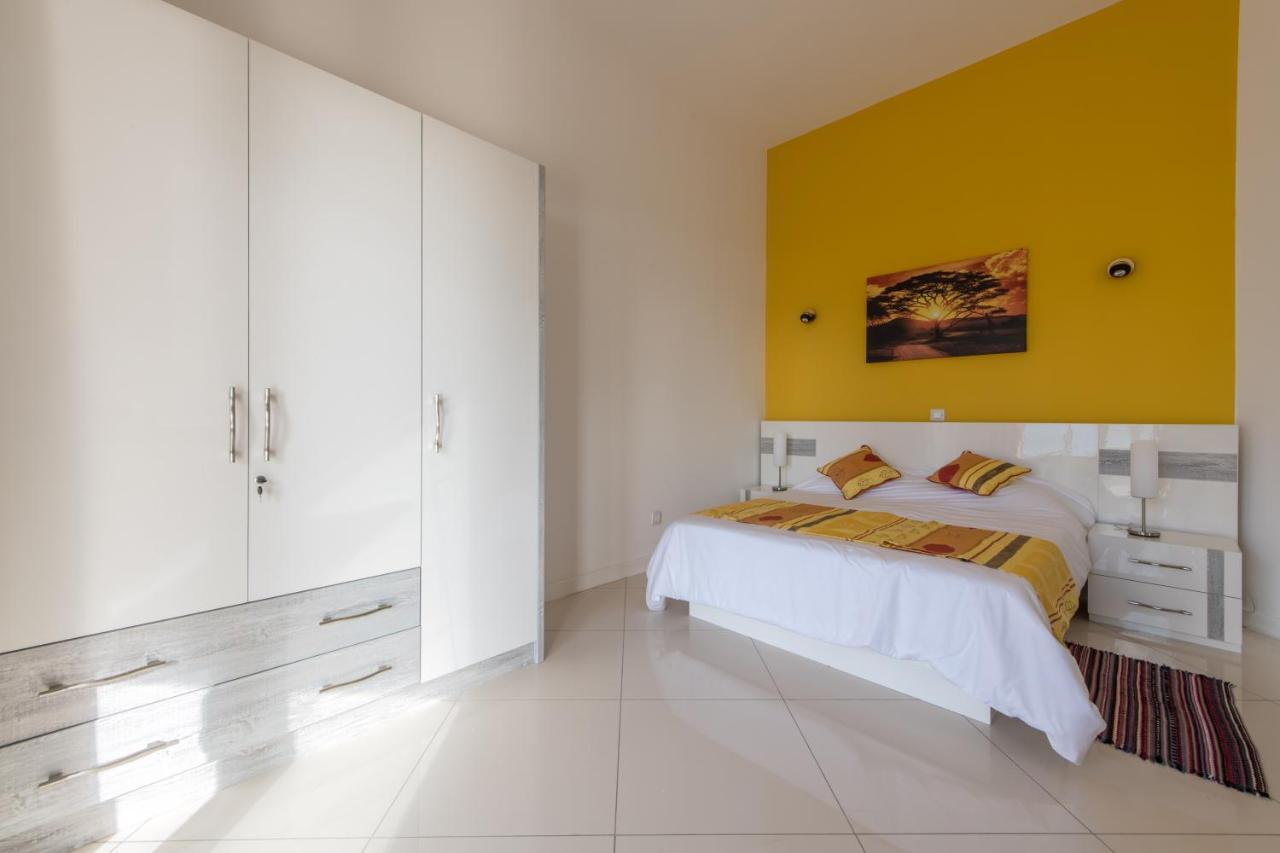 Pierre Bleue Beachfront Villa Flic-en-Flacq Dış mekan fotoğraf